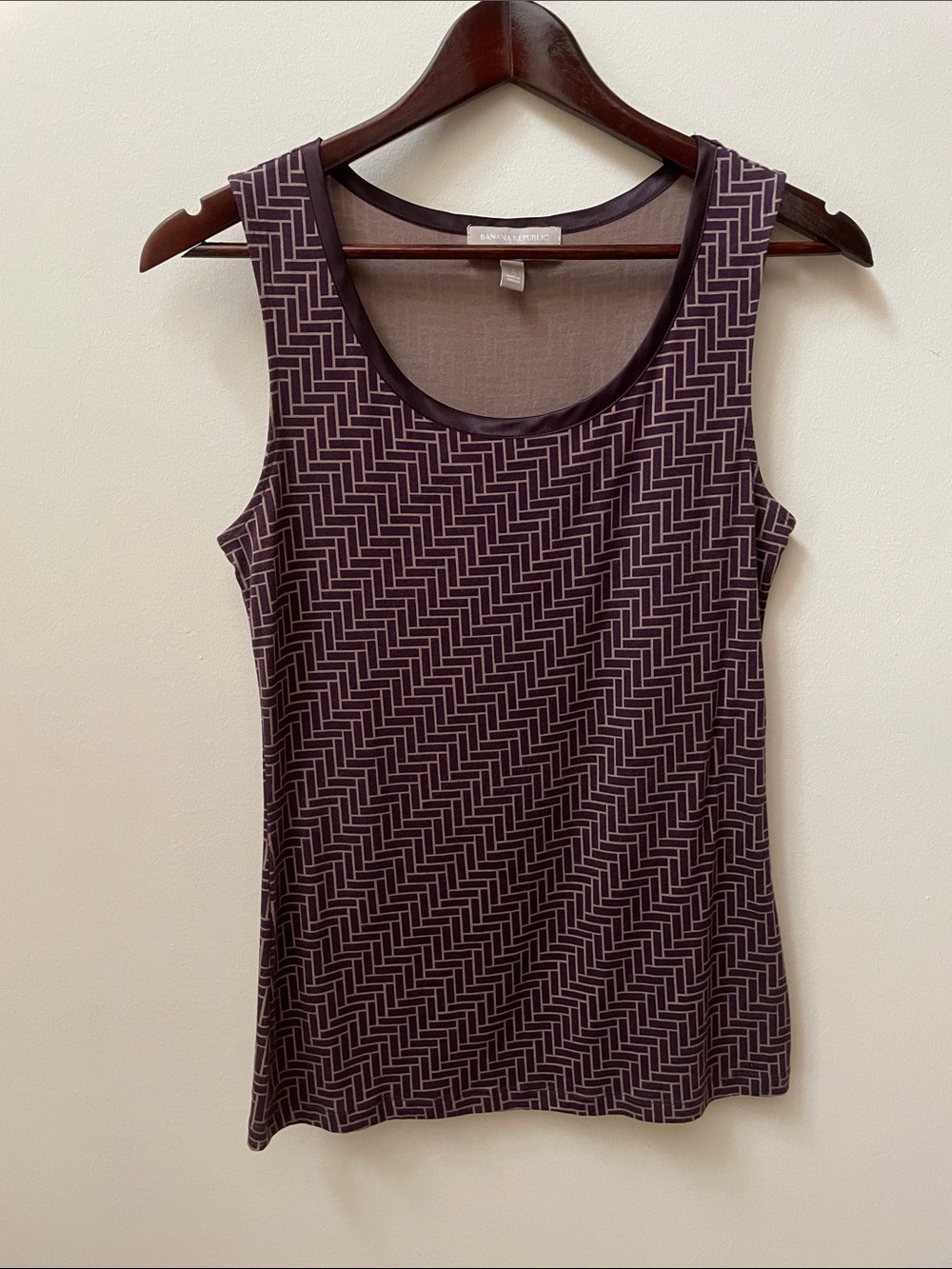 Banana Republic Plum Geometric Scoop Neck Tank Luxe Touch